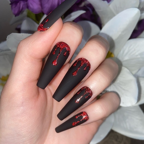 Reflective Glitter Blood Drip Press-On Nails - Picture 2 of 8